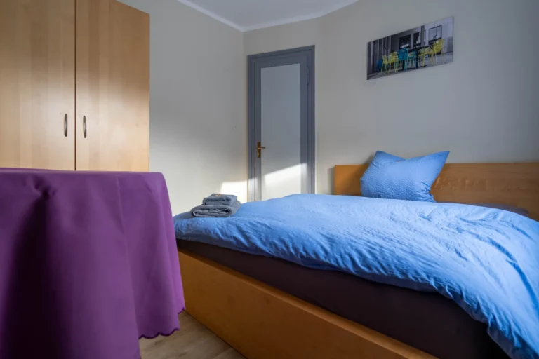 Monteurzimmer Dachgeschoss – Foto 2